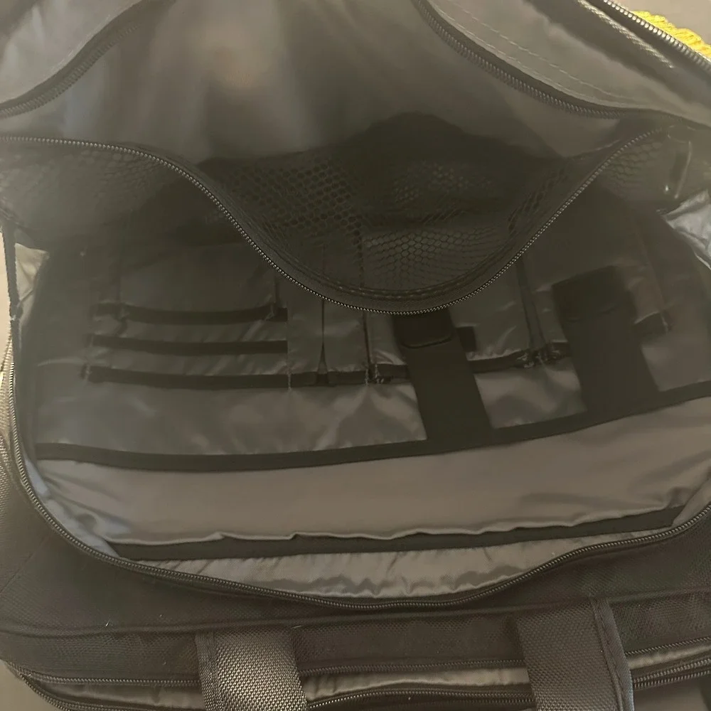 Dell Black Nylon Laptop Briefcase Messenger Bag Shoulder Strap Professional Work